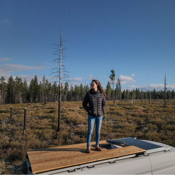 Meet the posher, Carly - Picture 1 of 1